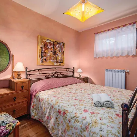 4 Bedroom Amazing In *