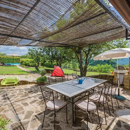 Four-bedroom In * Grožnjan