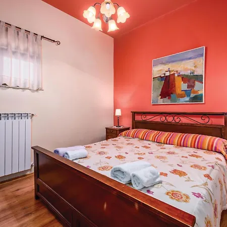 Holiday home 4 Bedroom Amazing In