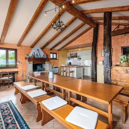 Holiday home 4 Bedroom Amazing In *